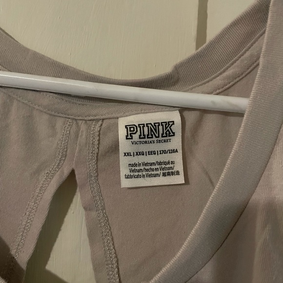 Victoria’s Secret PINK Keyhole Tank Top - Picture 2 of 3